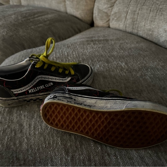 Stranger things vans men’s 5 womens 6.5 brand new no tags - Picture 2 of 2